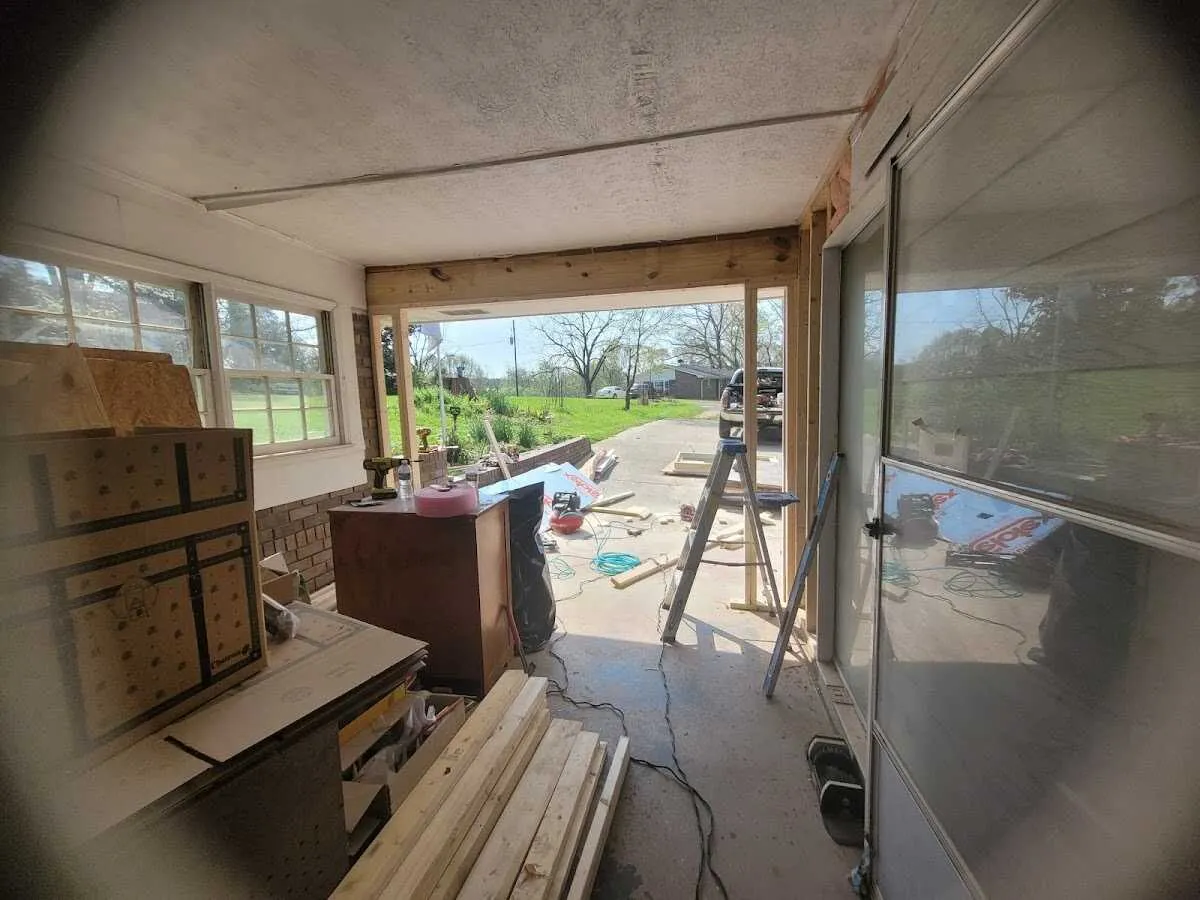 Air movers and dehumidifier for Drying & Dehumidification in Fort Mitchell